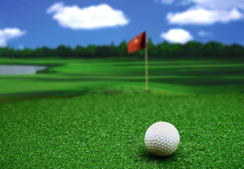 Want a Golf Course without Difficult Maintenance? Use Artificial Grass